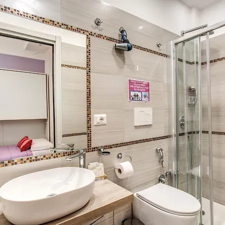 Royal Vatican 아파트