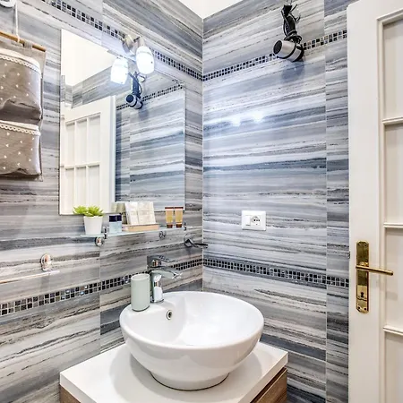 Royal Vatican アパート *