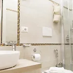 Royal Vatican Apartment Rom